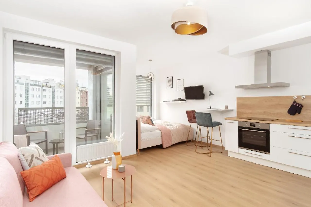 Prague Days - Stylish Studio W Balcony - Trendy Neighborhood 0*,  Tschechische Republik
