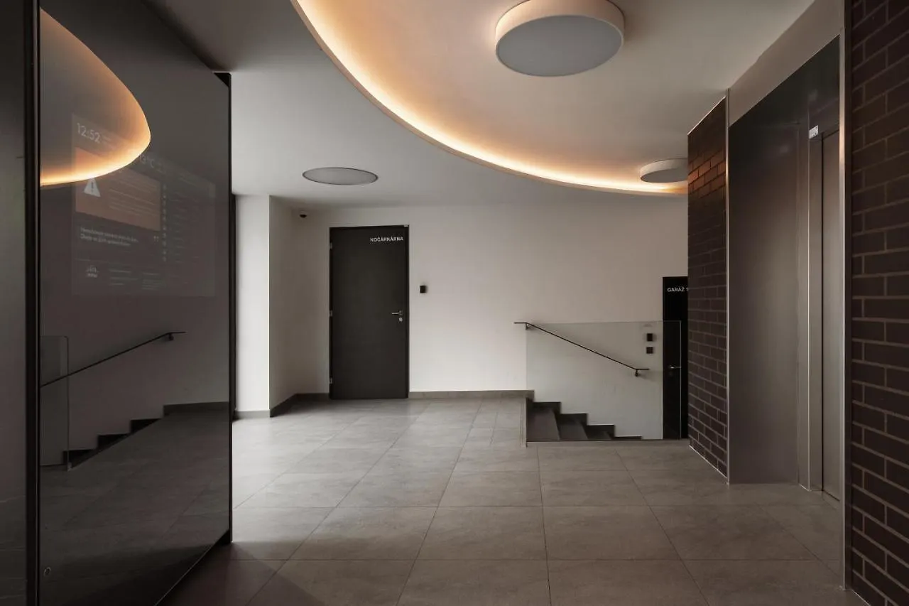 Prague Days - Stylish Studio W Balcony - Trendy Neighborhood Apartment